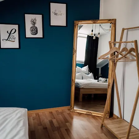 Apartment Rooftop Buddha Lounge - Im Dachgeschoss In Mit Waschmaschine Und Netflix