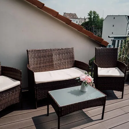 Rooftop Buddha Lounge - Im Dachgeschoss In Mit Waschmaschine Und Netflix * Leipzig