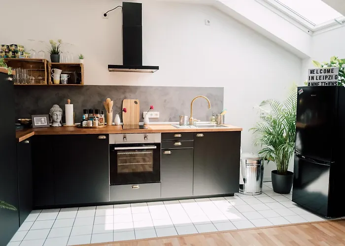 דירה Rooftop Buddha Lounge - Im Dachgeschoss In Mit Waschmaschine Und Netflix לייפציג