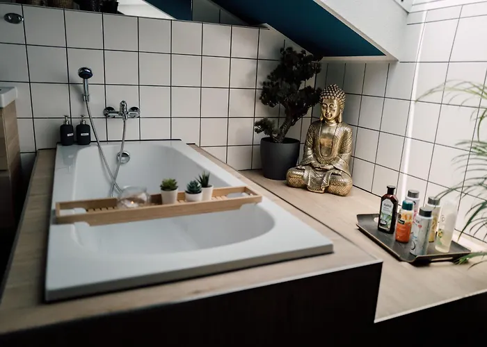 Rooftop Buddha Lounge - Im Dachgeschoss In Mit Waschmaschine Und Netflix Lejlighed Leipzig